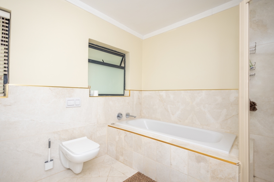 7 Bedroom Property for Sale in Welgedacht Western Cape